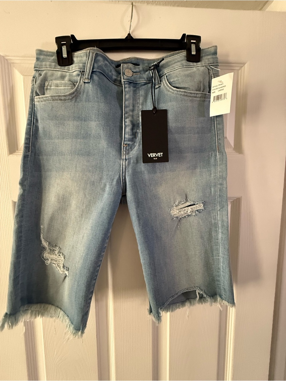 Vervet Light Blue Distressed Boyfriend Bermuda shorts sz L